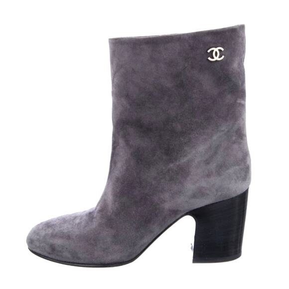 CHANEL Grey Suede Calfskin Short Boots IT 36.5 - Picture 15 of 16